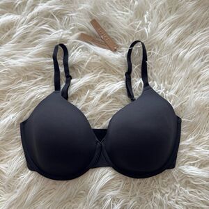 Skims Fits Everybody T-shirt Bra Onyx Size 36DD